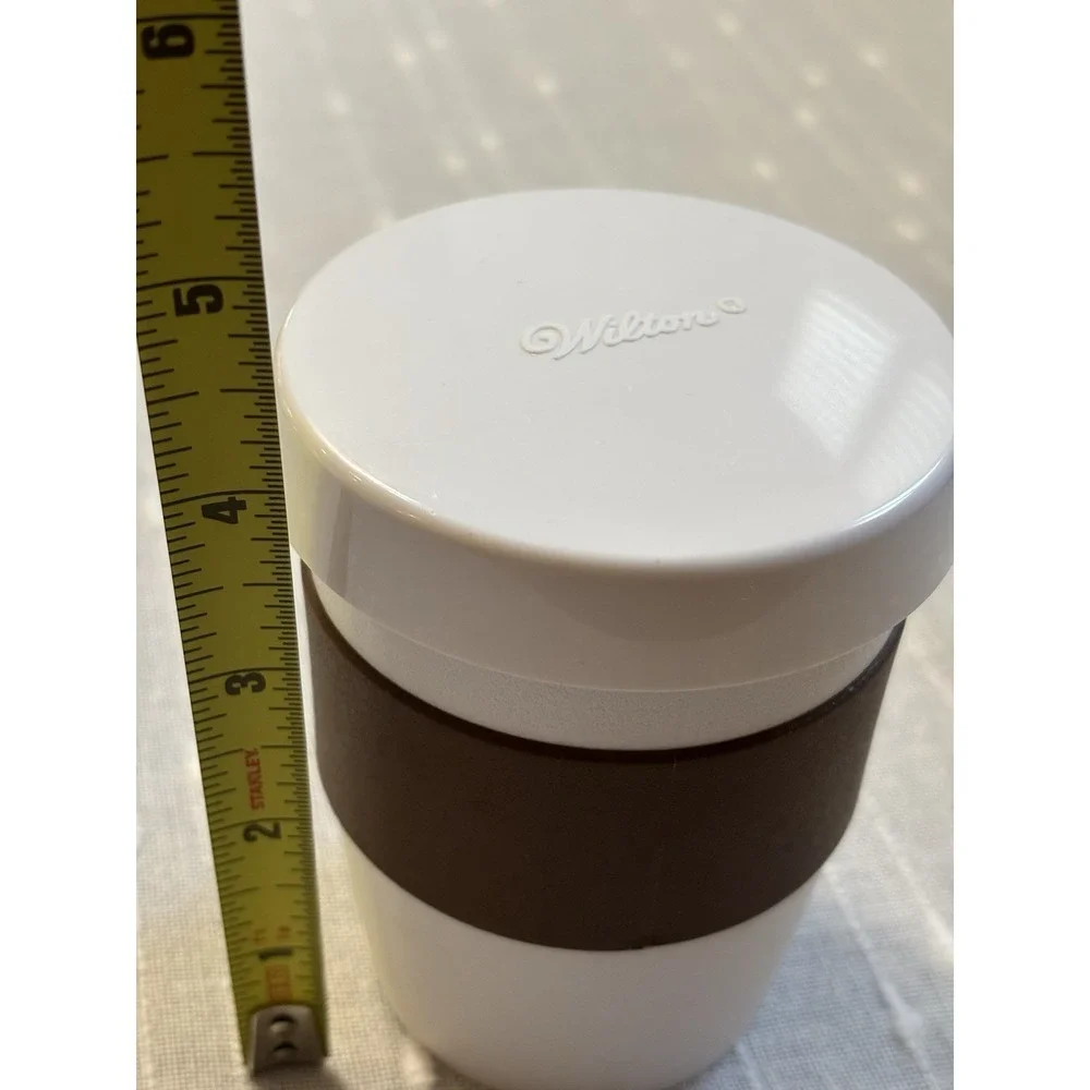 EUC Wilton Powdered Sugar Shaker With Storage Lid Baking Decoration Kitchen Tool